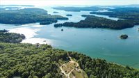 36 Treasure Ln, Deer Isle, ME 04627