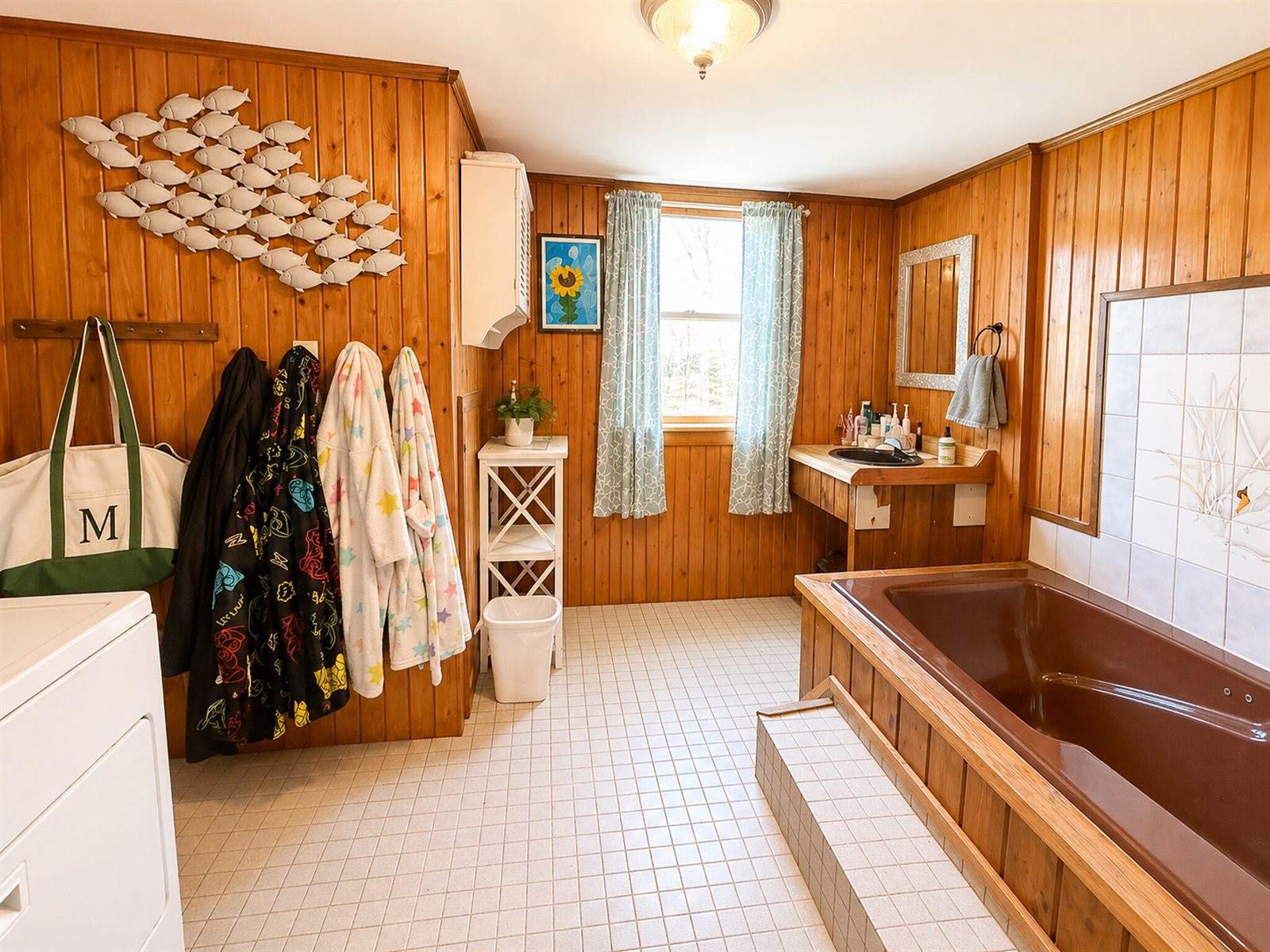 16 Infant Street, Ellsworth, ME 04605