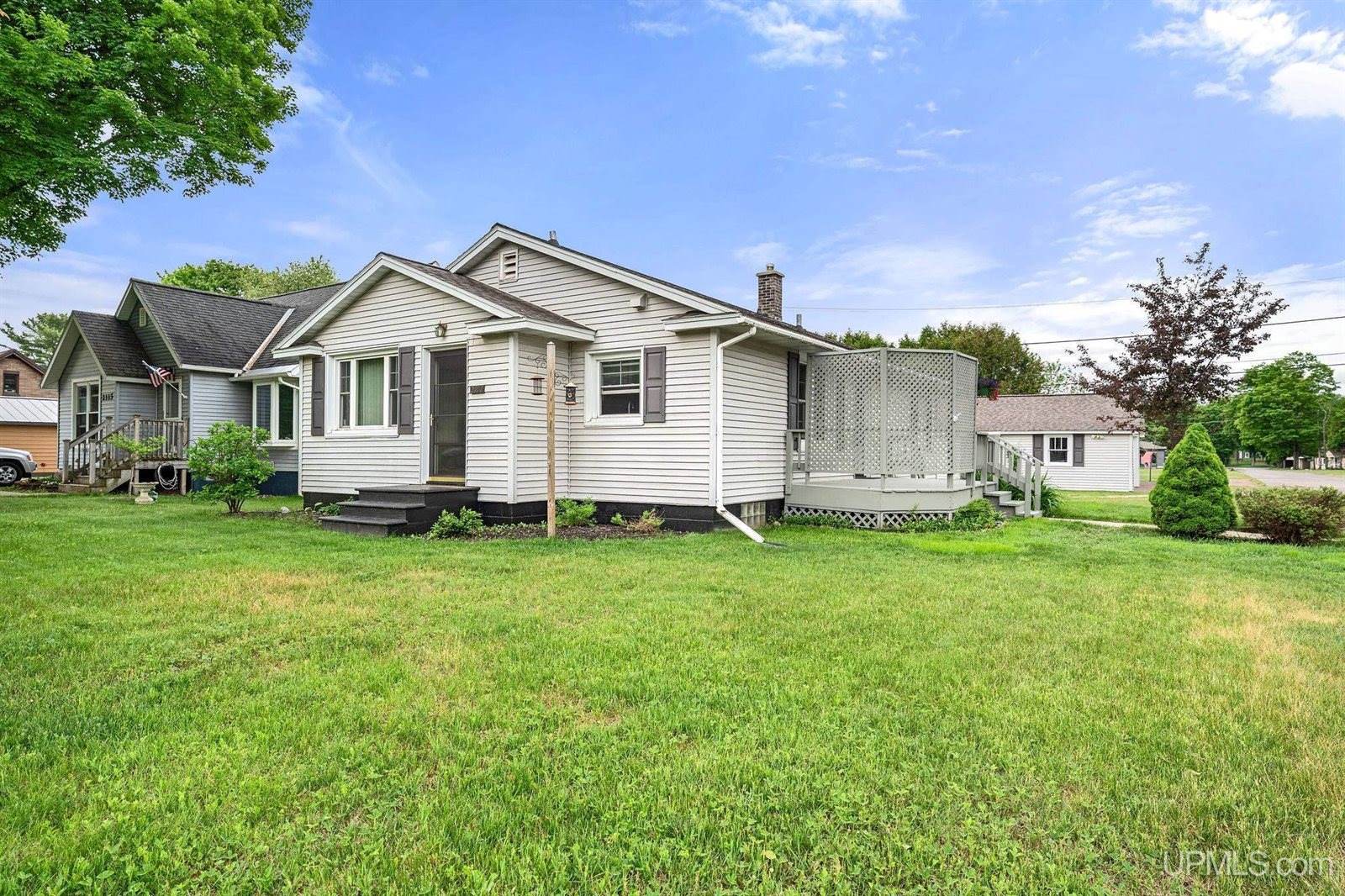 2117 Deer Lake Avenue, Ishpeming, MI 49849