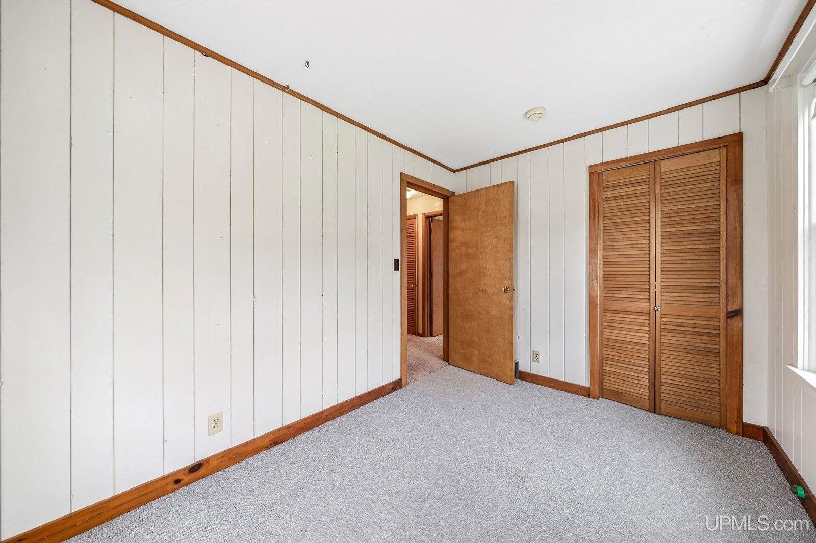 2117 Deer Lake Avenue, Ishpeming, MI 49849