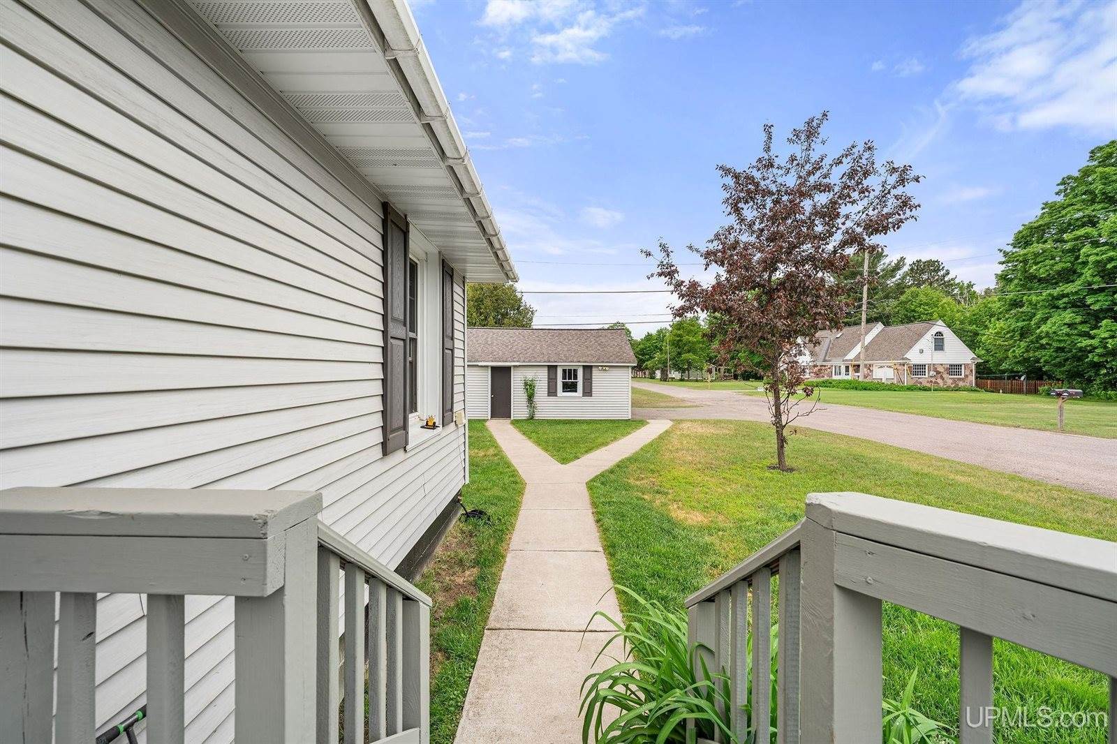 2117 Deer Lake Avenue, Ishpeming, MI 49849