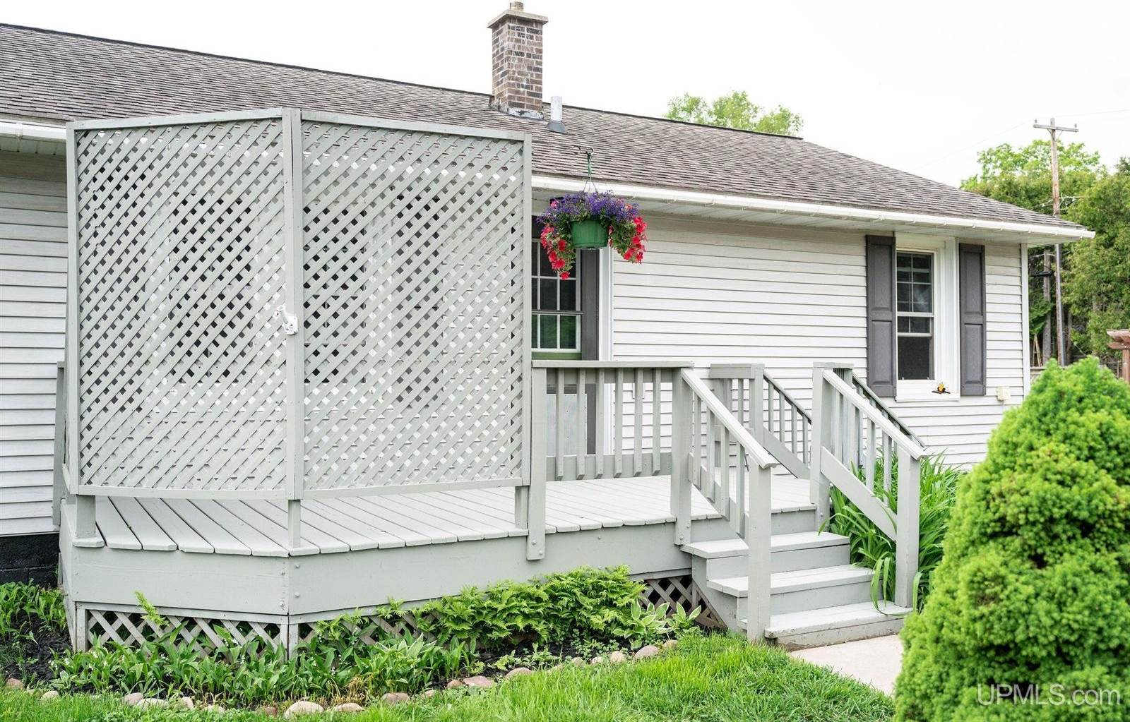 2117 Deer Lake Avenue, Ishpeming, MI 49849