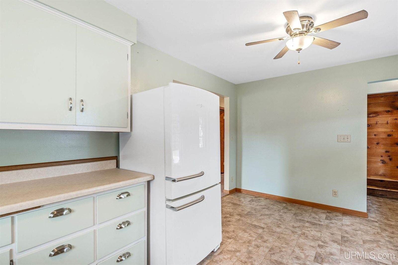 2117 Deer Lake Avenue, Ishpeming, MI 49849