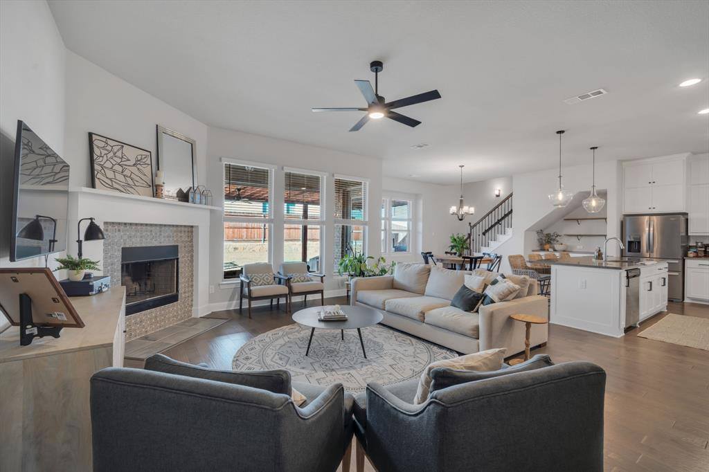 4409 Dandelion Lane, Midlothian, TX 76065