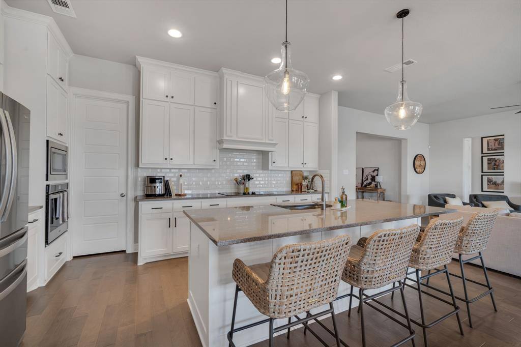 4409 Dandelion Lane, Midlothian, TX 76065