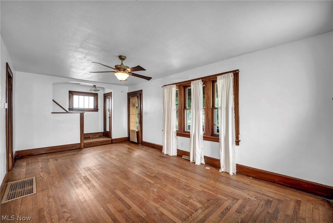 1940 East 34th Street, Lorain, OH 44055