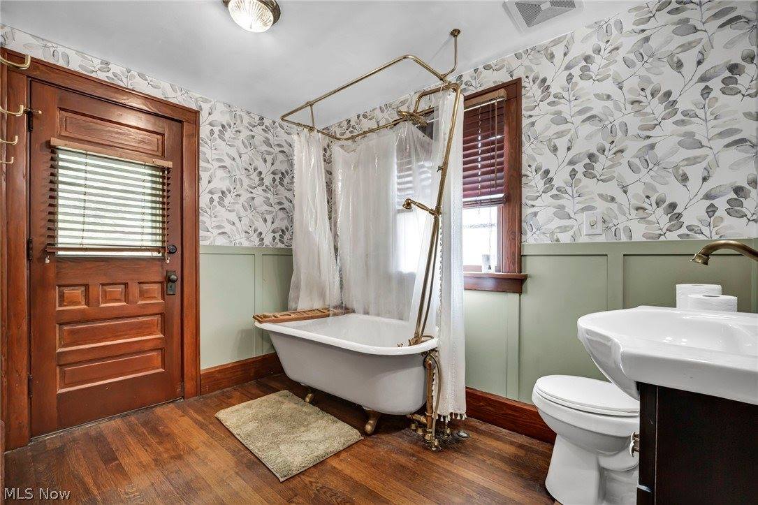 1940 East 34th Street, Lorain, OH 44055