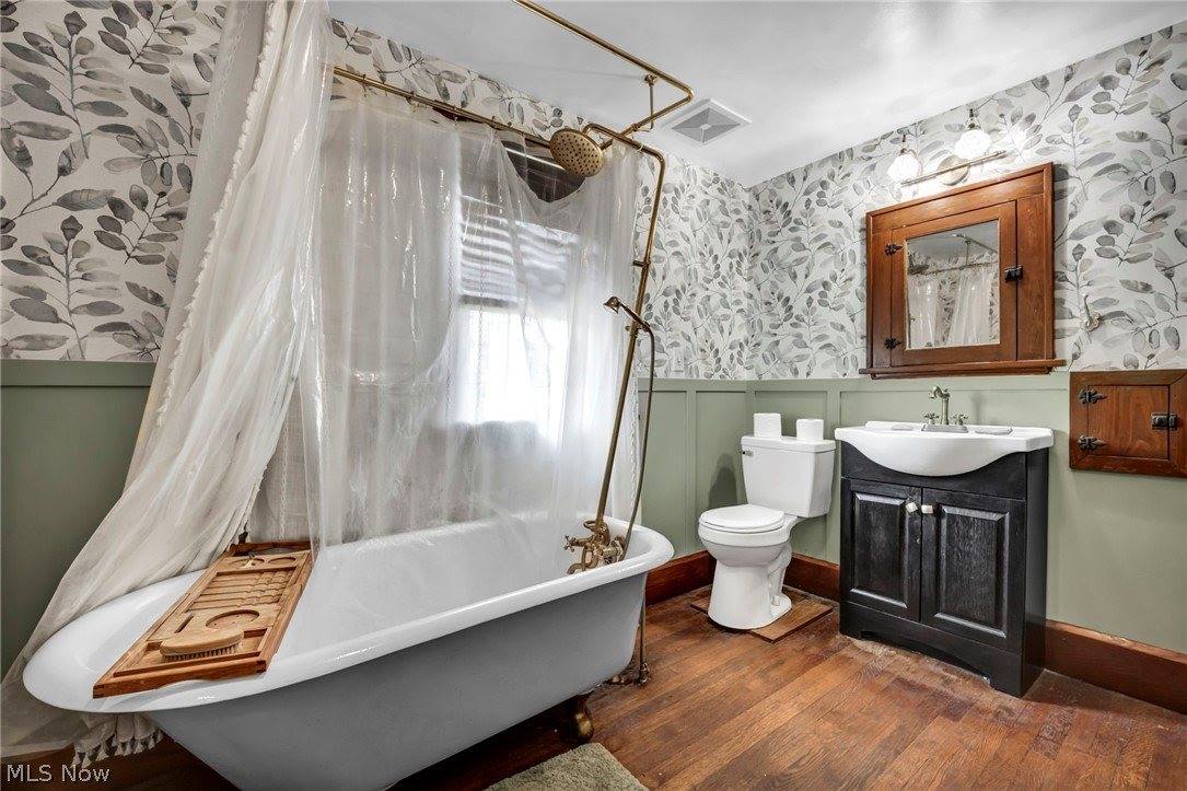 1940 East 34th Street, Lorain, OH 44055