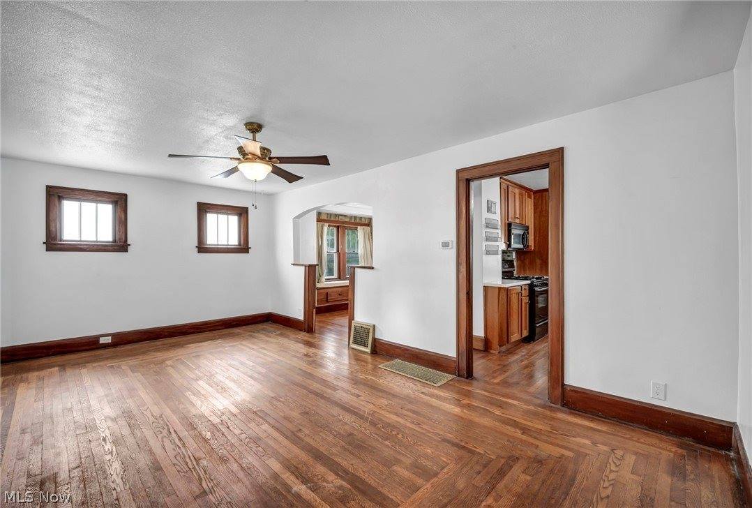 1940 East 34th Street, Lorain, OH 44055