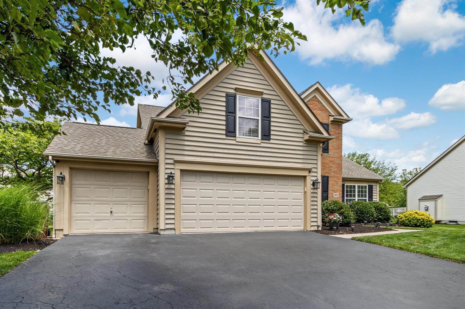 2025 Alum Village Drive, Lewis Center, OH 43035
