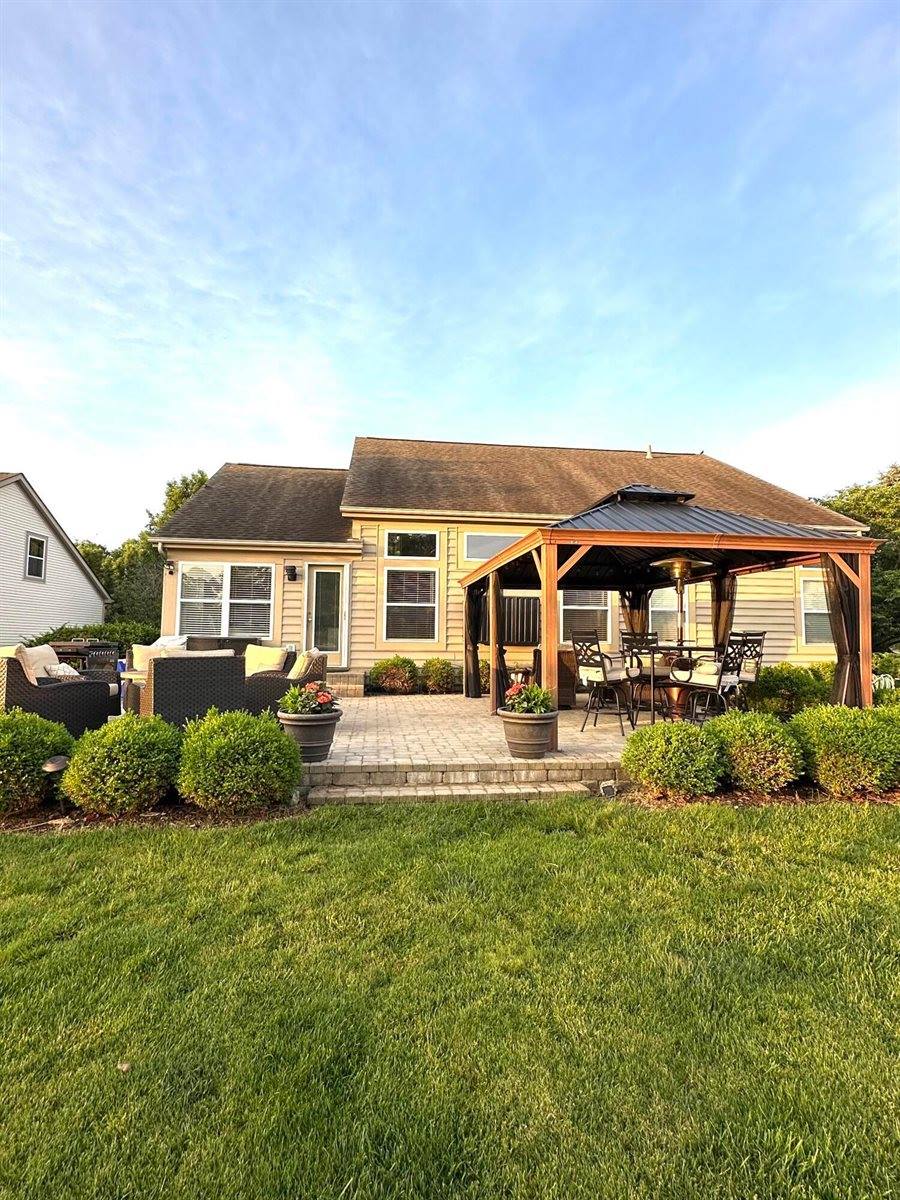 2025 Alum Village Drive, Lewis Center, OH 43035