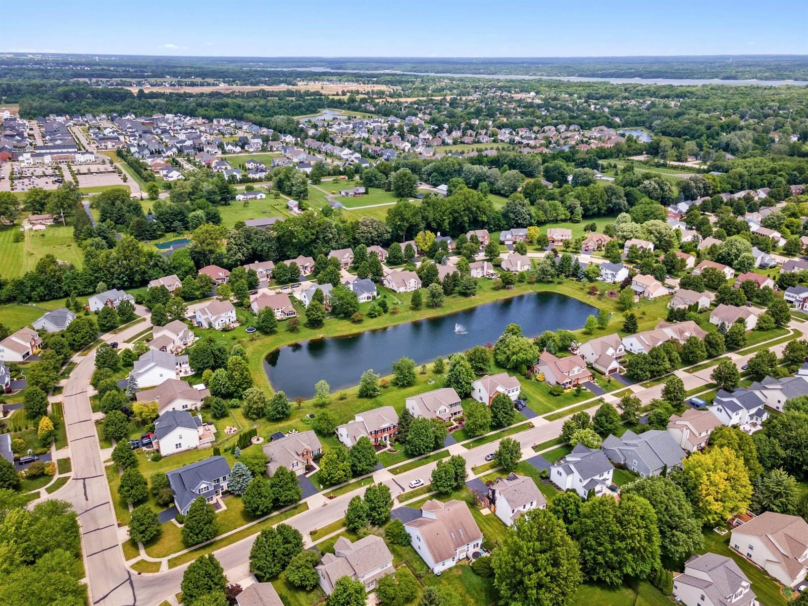 2025 Alum Village Drive, Lewis Center, OH 43035