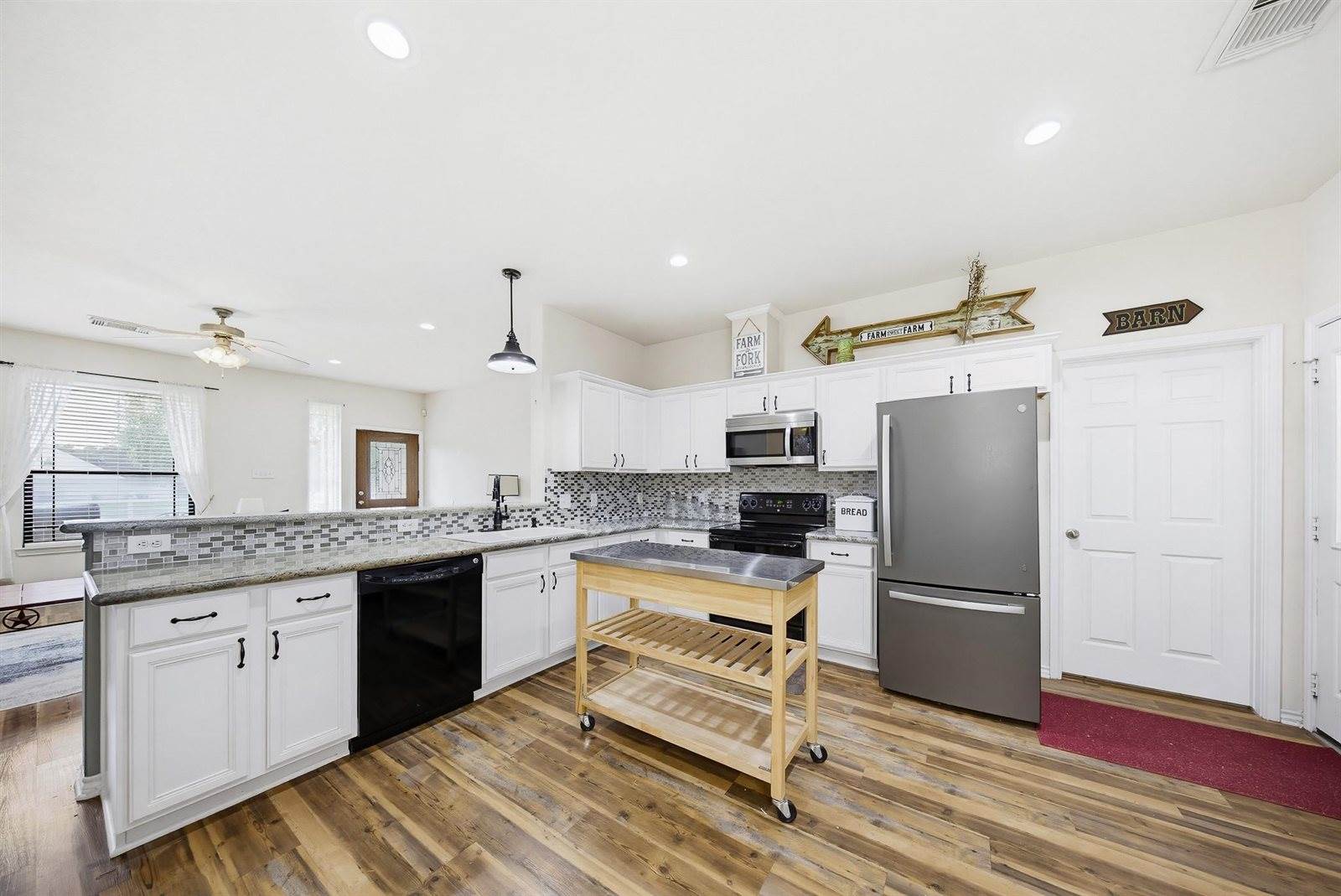 24920 Powers Court, Montgomery, TX 77316