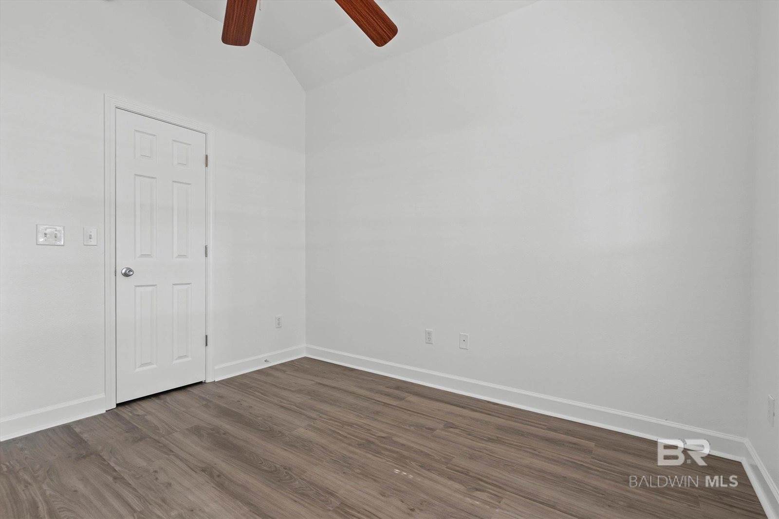 19275 County Road 8, Gulf Shores, AL 36542