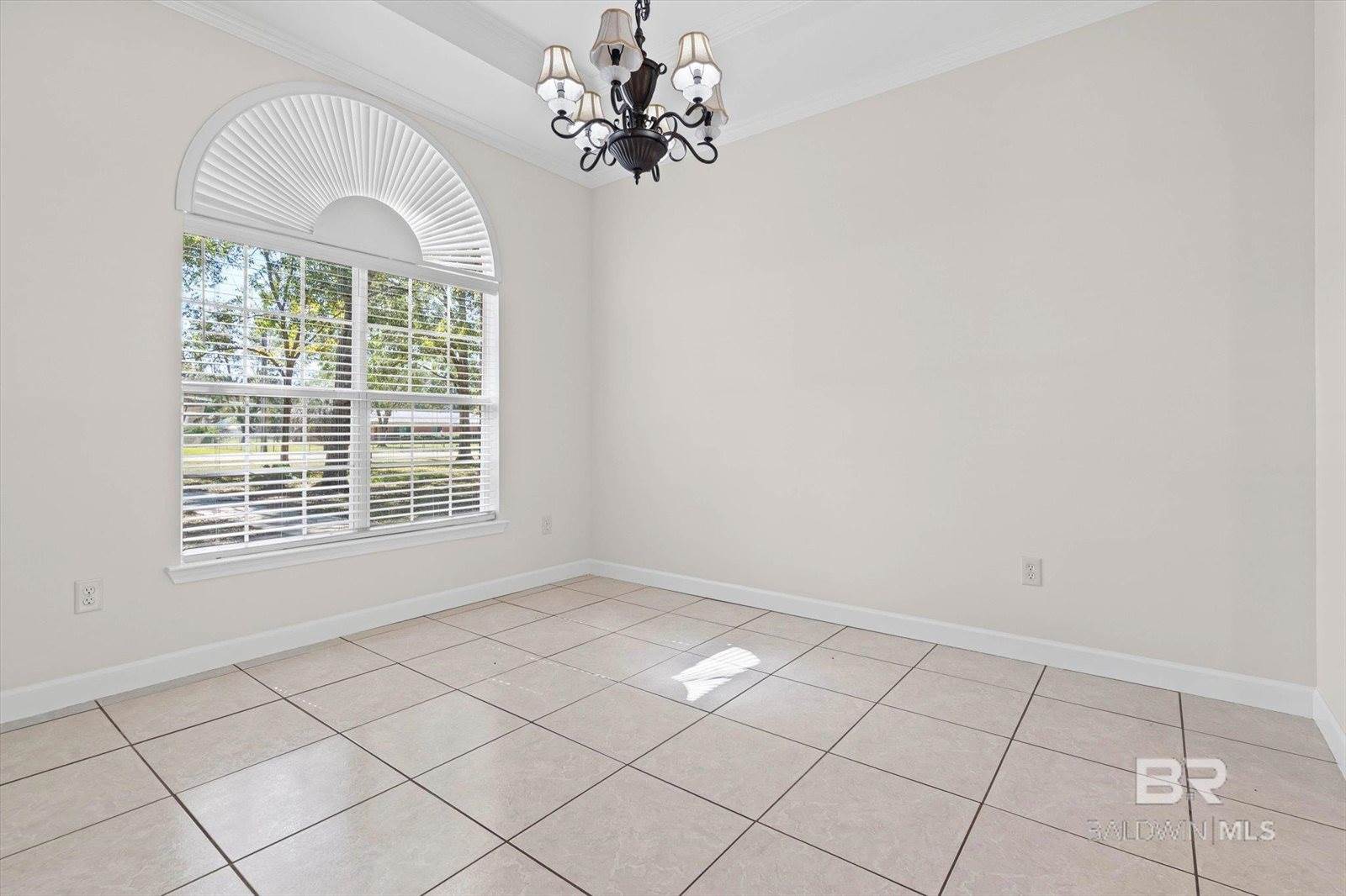 19275 County Road 8, Gulf Shores, AL 36542