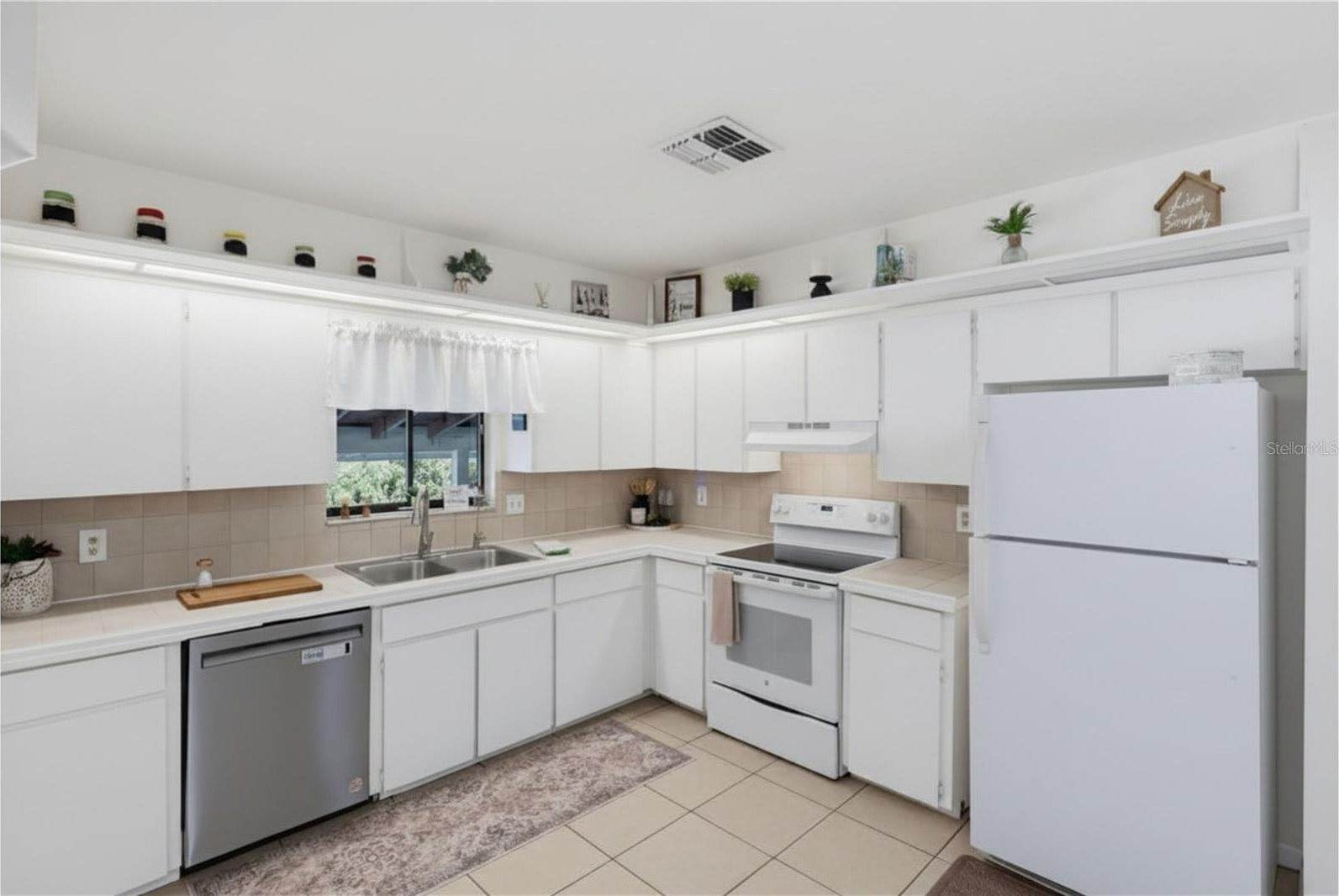8212 Gandy Way, Orlando, FL 32810