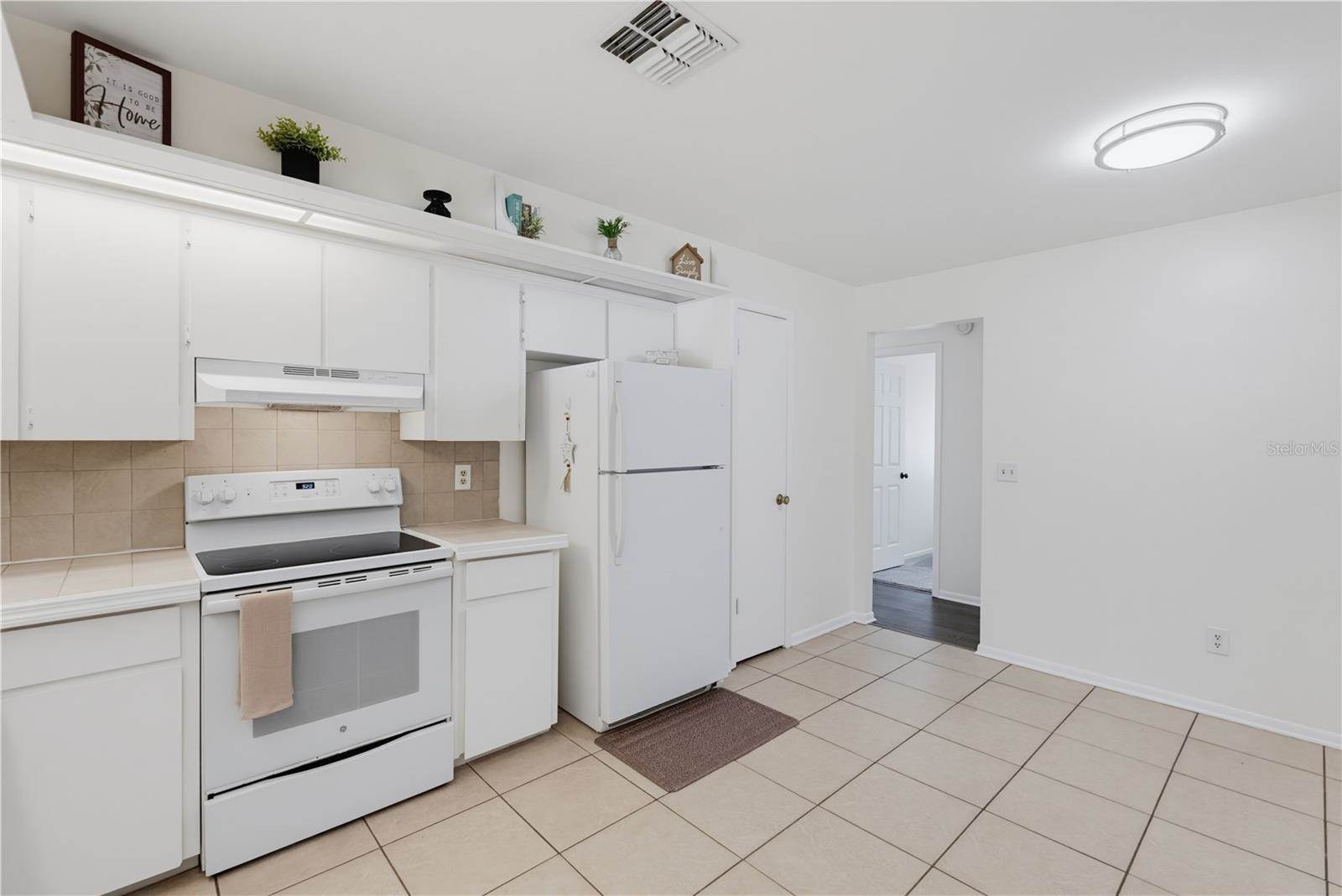 8212 Gandy Way, Orlando, FL 32810