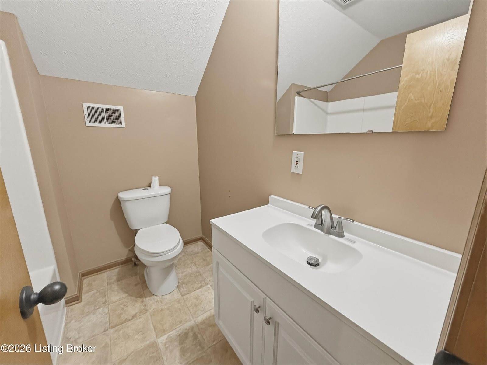 65 Brenda Ct, Brandenburg, KY 40108
