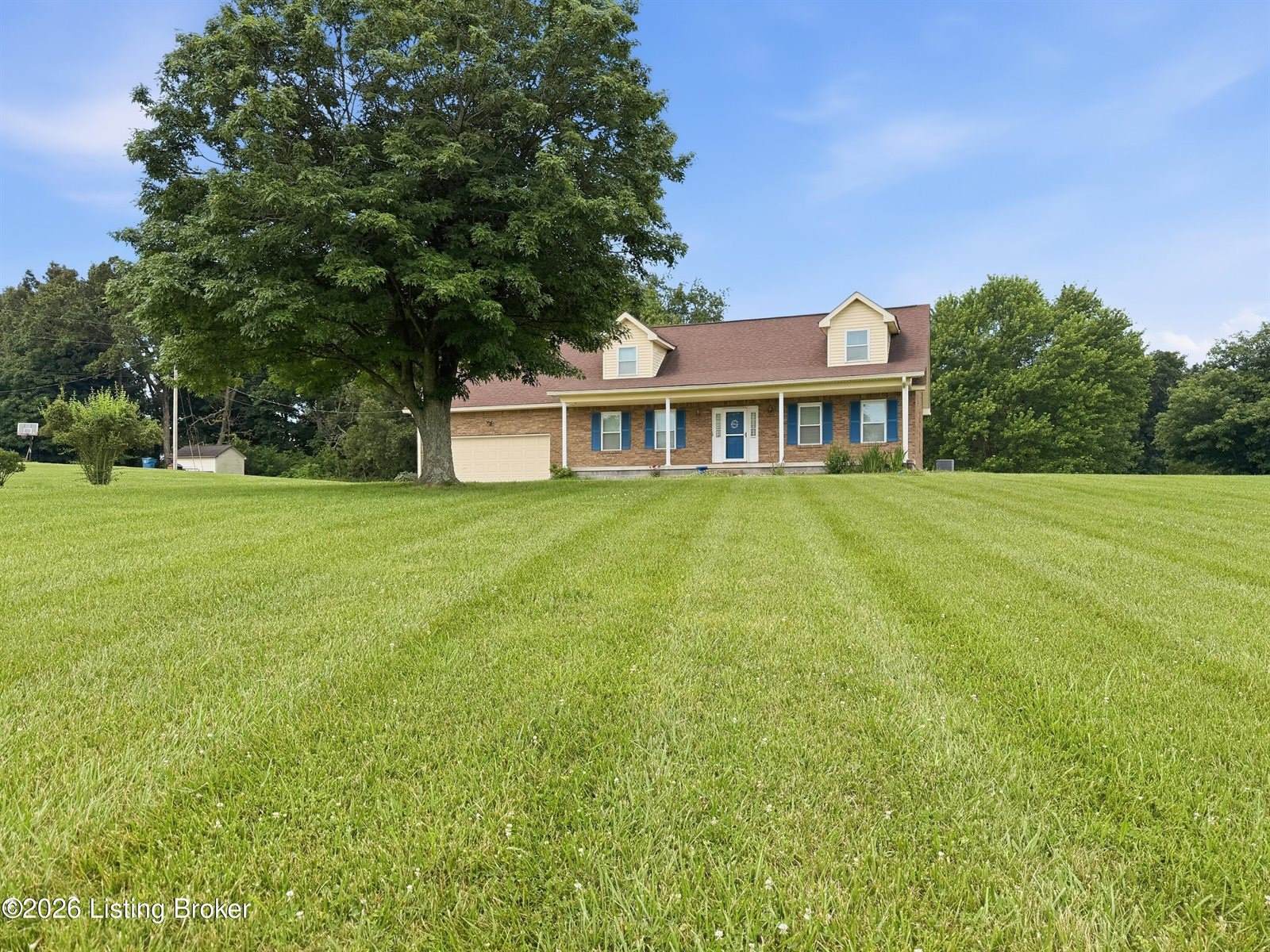 65 Brenda Ct, Brandenburg, KY 40108