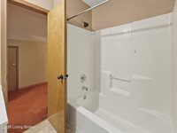 65 Brenda Ct, Brandenburg, KY 40108