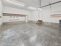 65 Brenda Ct, Brandenburg, KY 40108