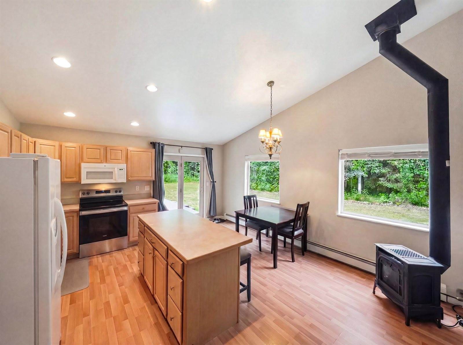 1445 Itta Drive, North Pole, AK 99705