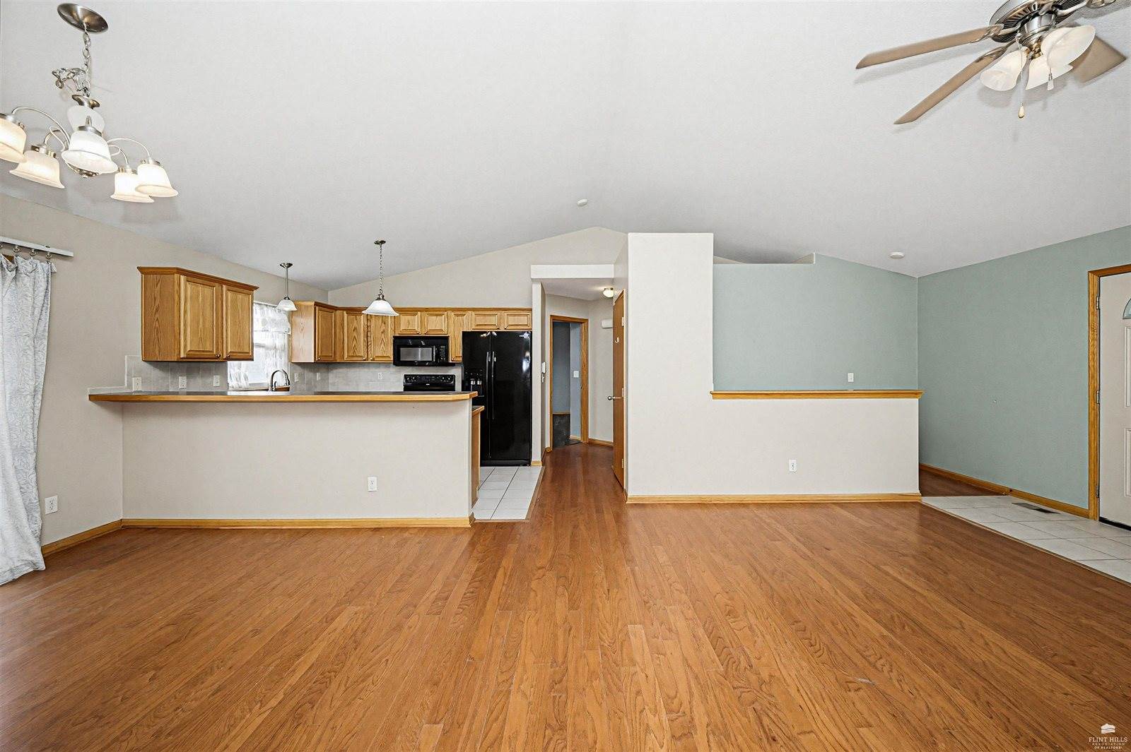 2129 Deer Trail, Junction City, KS 66441