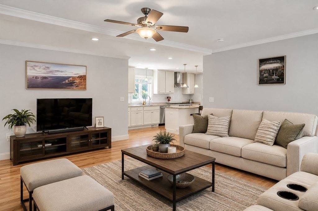 38 Concord Rd, Billerica, MA 01821