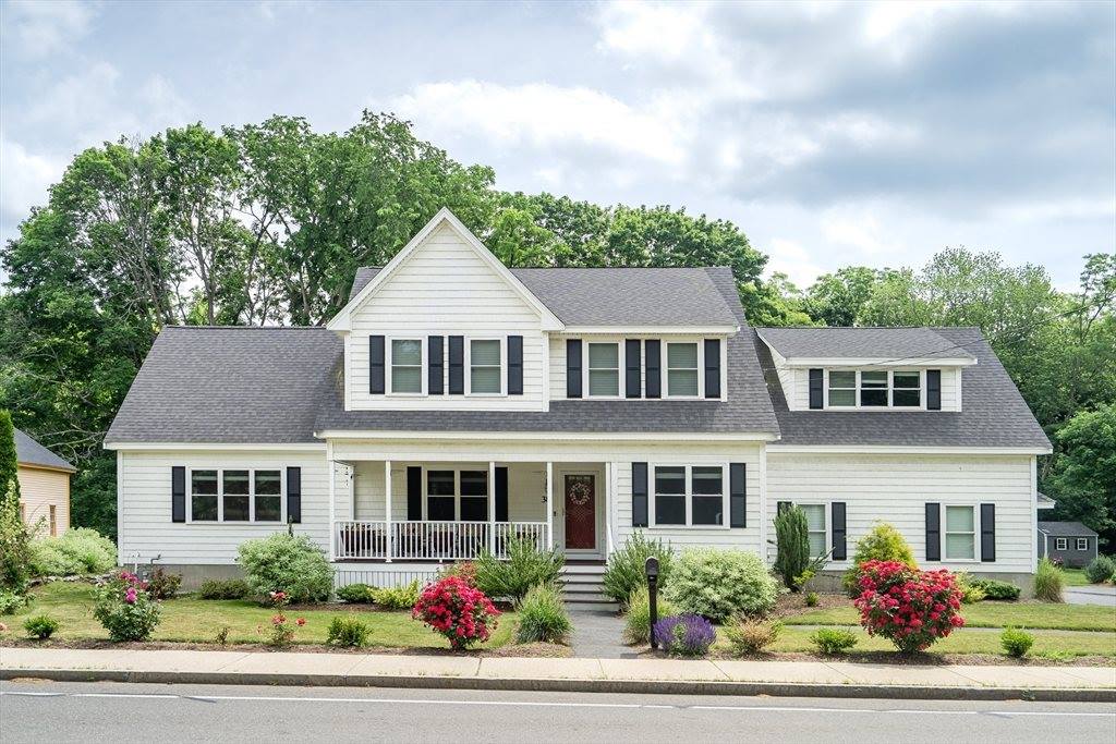 38 Concord Rd, Billerica, MA 01821