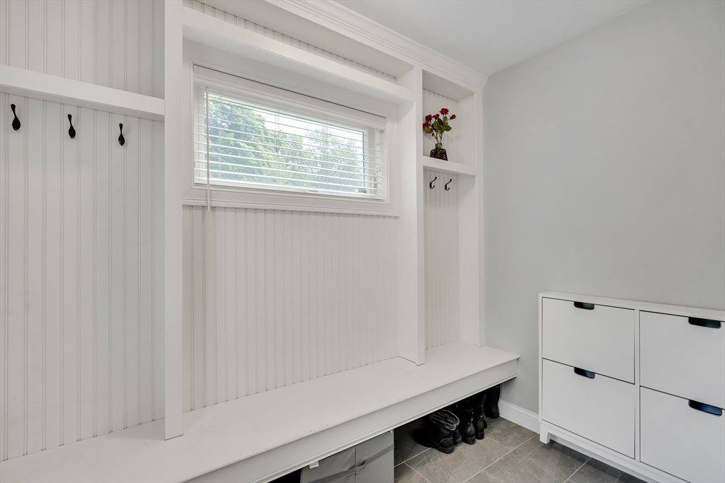 38 Concord Rd, Billerica, MA 01821
