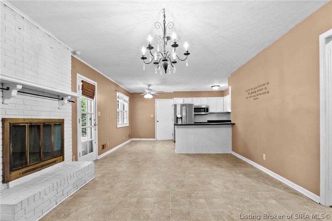 118 Clearview Drive, Jeffersonville, IN 47130