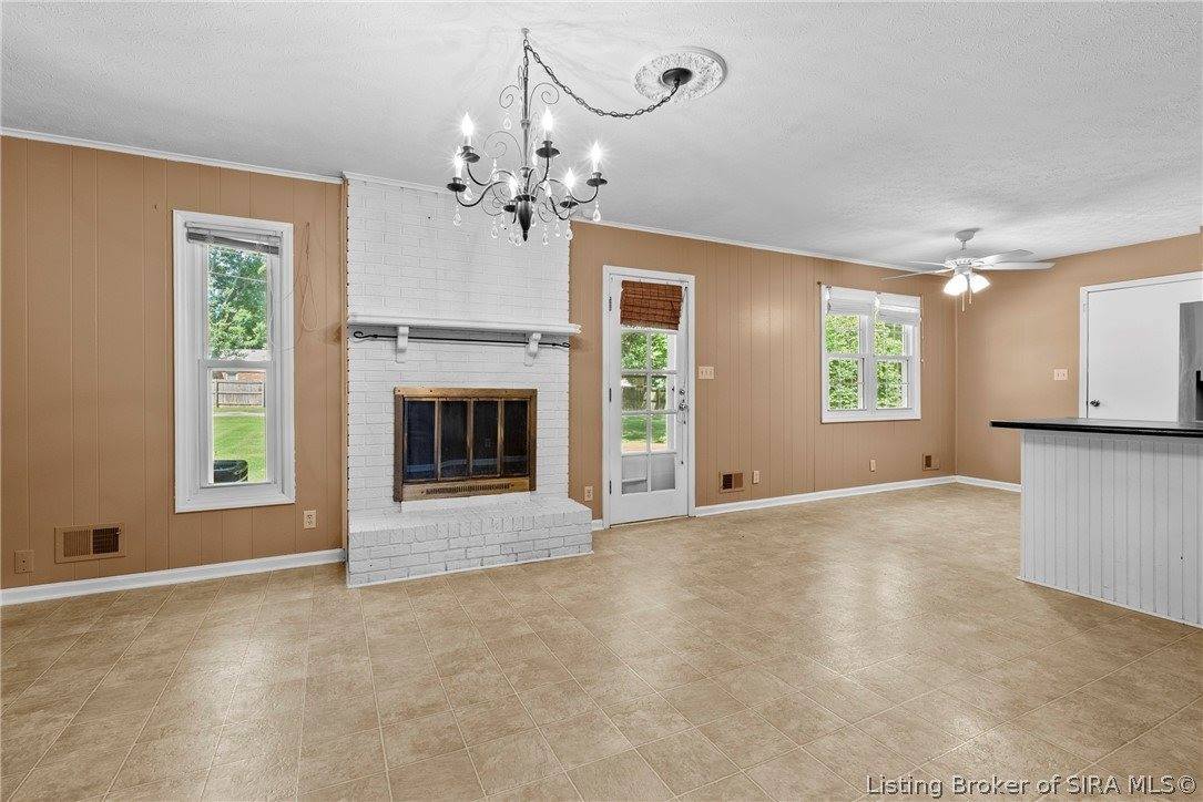 118 Clearview Drive, Jeffersonville, IN 47130