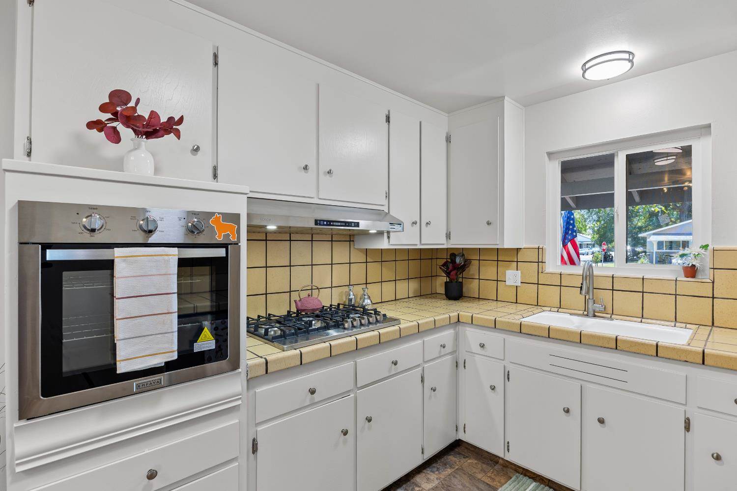 301 Rosa Avenue, Winters, CA 95694