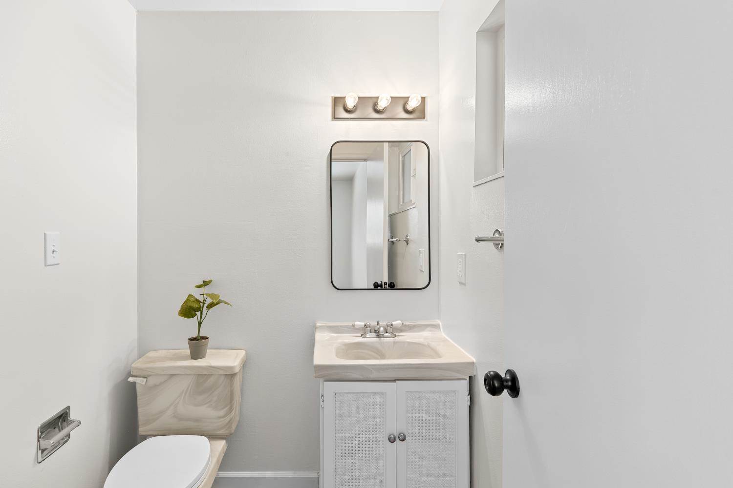 301 Rosa Avenue, Winters, CA 95694