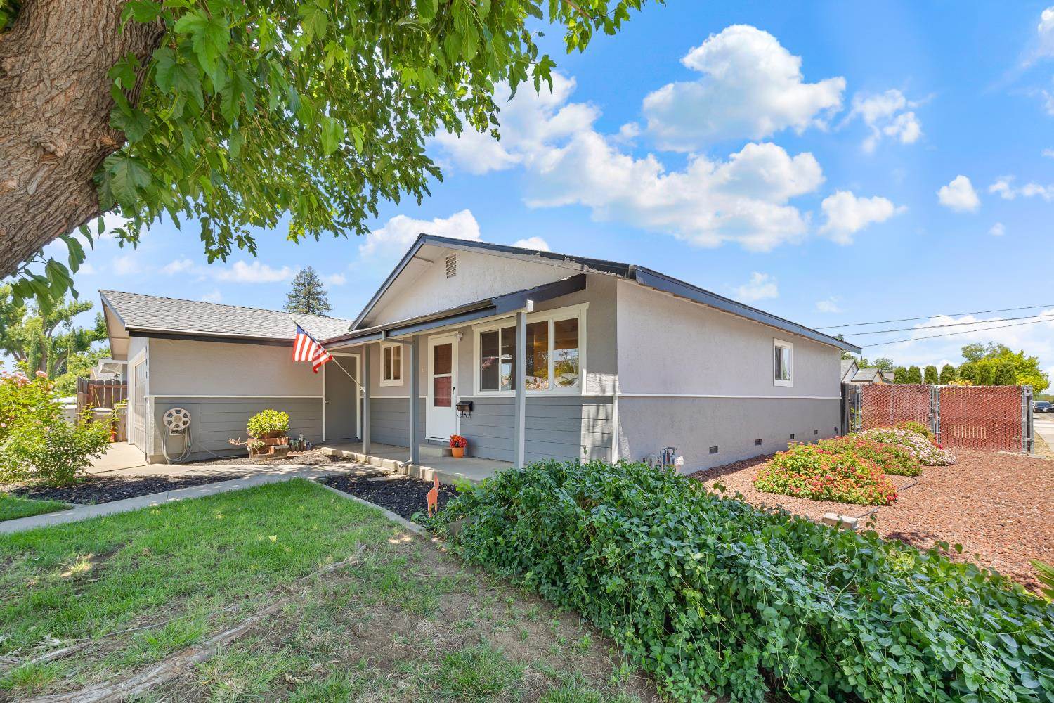 301 Rosa Avenue, Winters, CA 95694