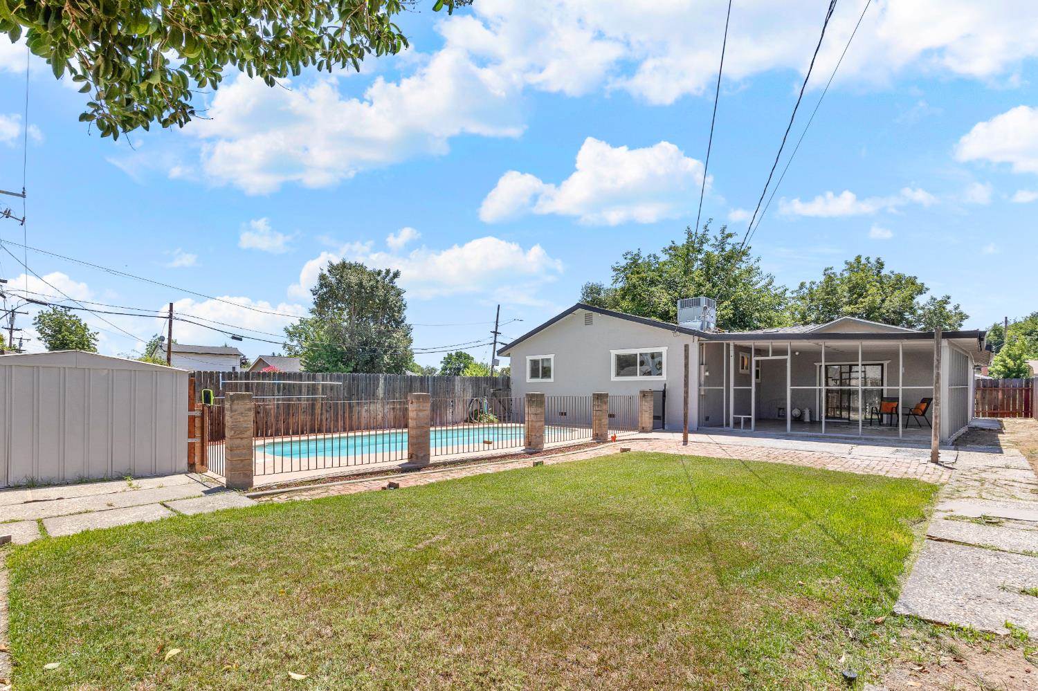 301 Rosa Avenue, Winters, CA 95694