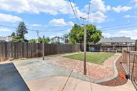 301 Rosa Avenue, Winters, CA 95694
