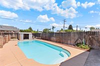 301 Rosa Avenue, Winters, CA 95694