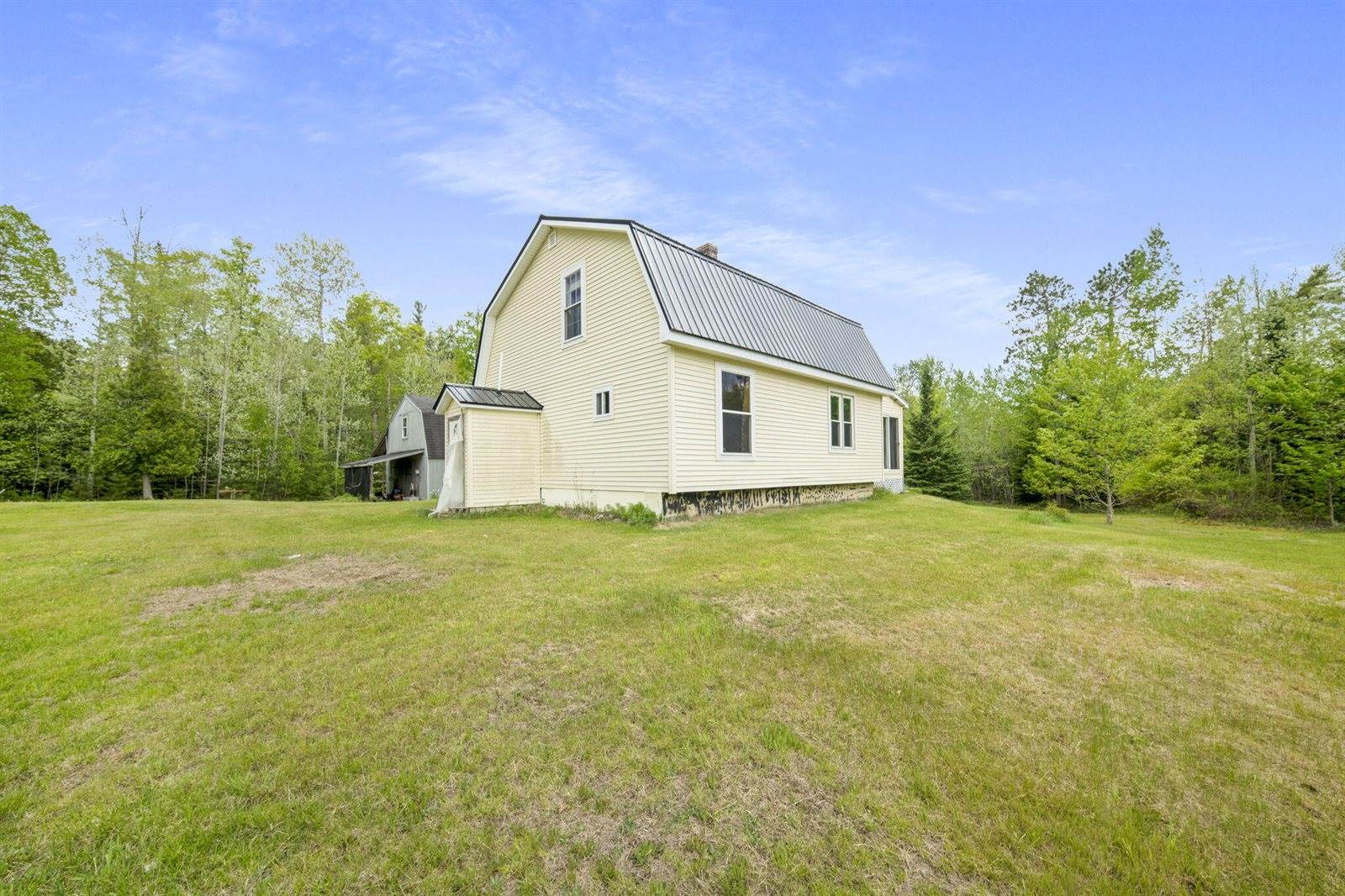 460 Airline Road, Clifton, ME 04428
