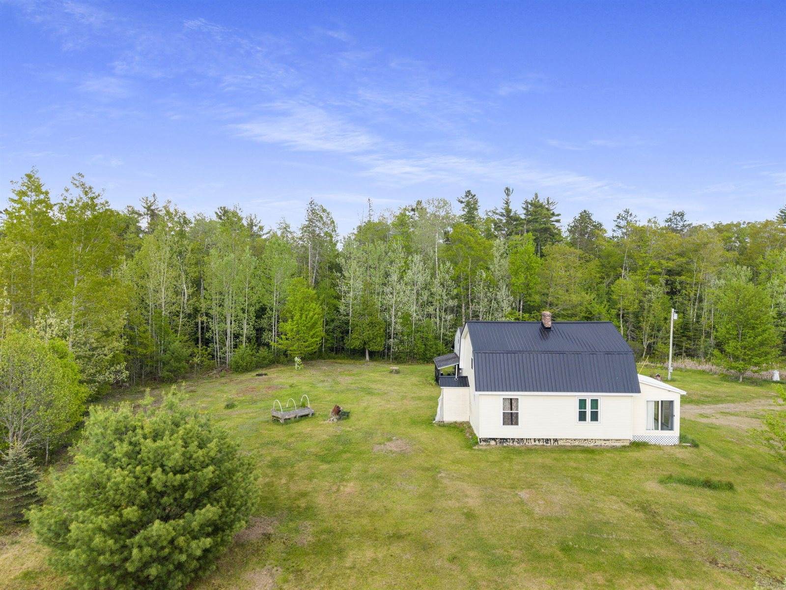 460 Airline Road, Clifton, ME 04428