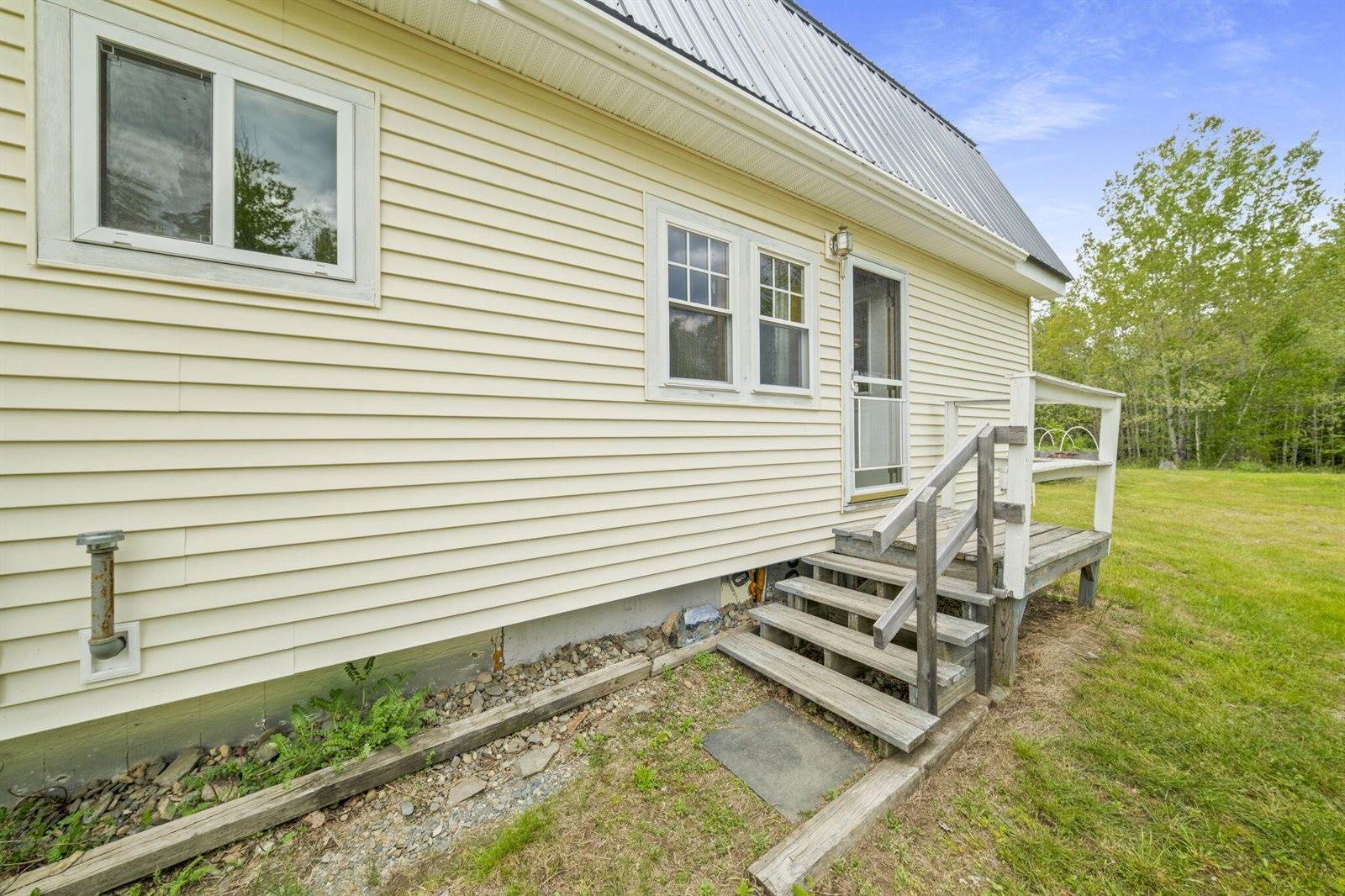 460 Airline Road, Clifton, ME 04428
