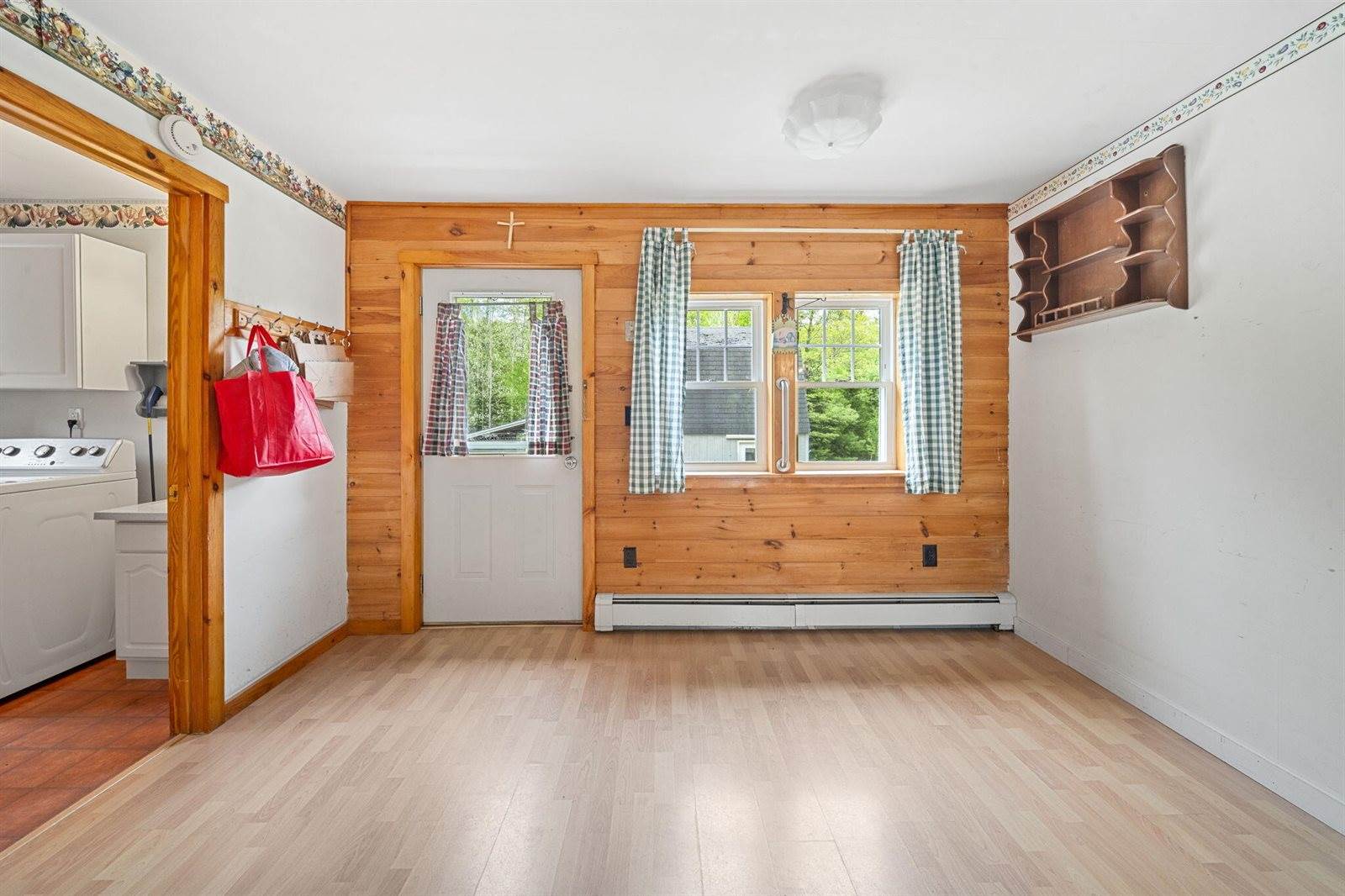 460 Airline Road, Clifton, ME 04428