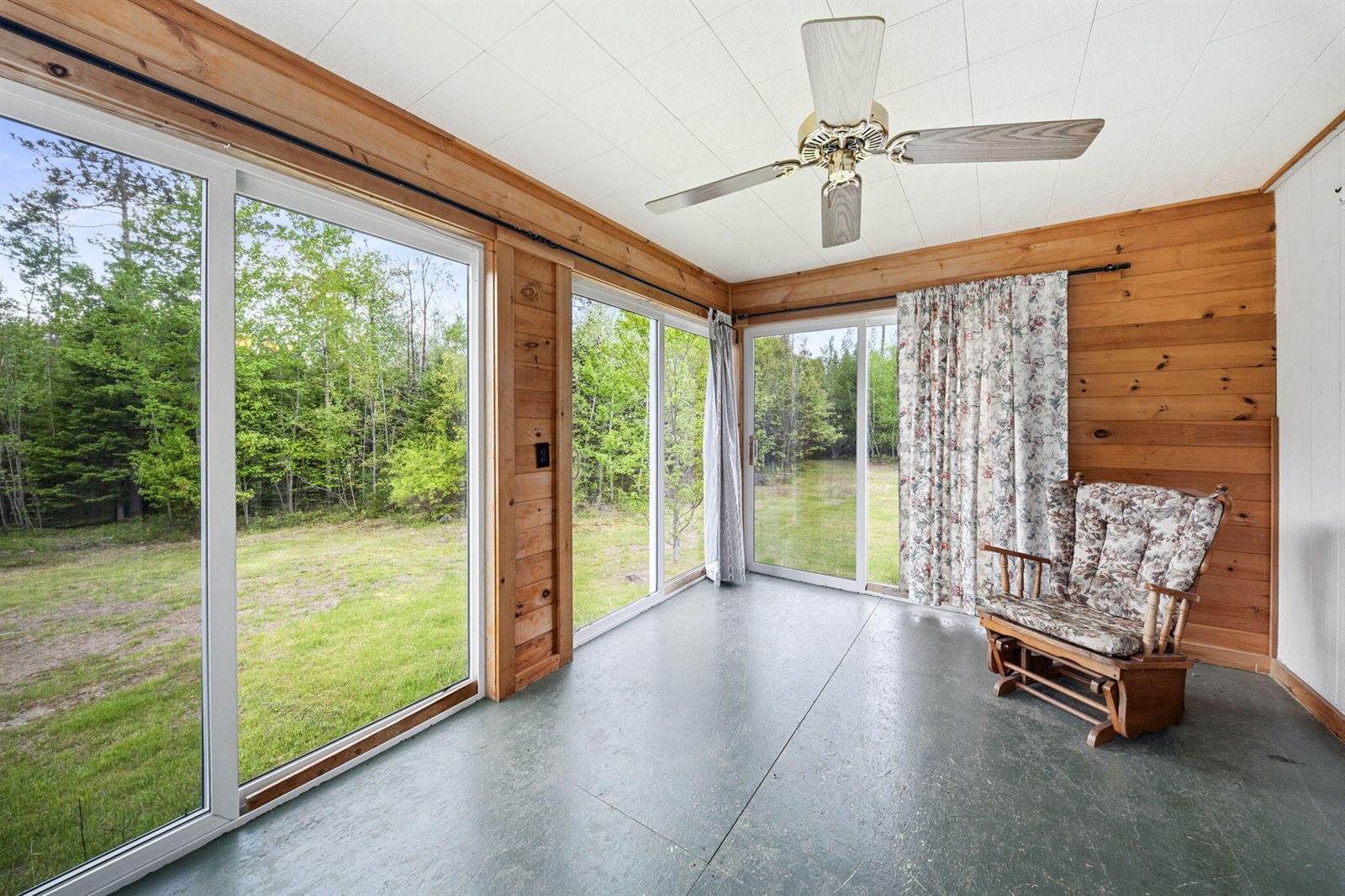 460 Airline Road, Clifton, ME 04428