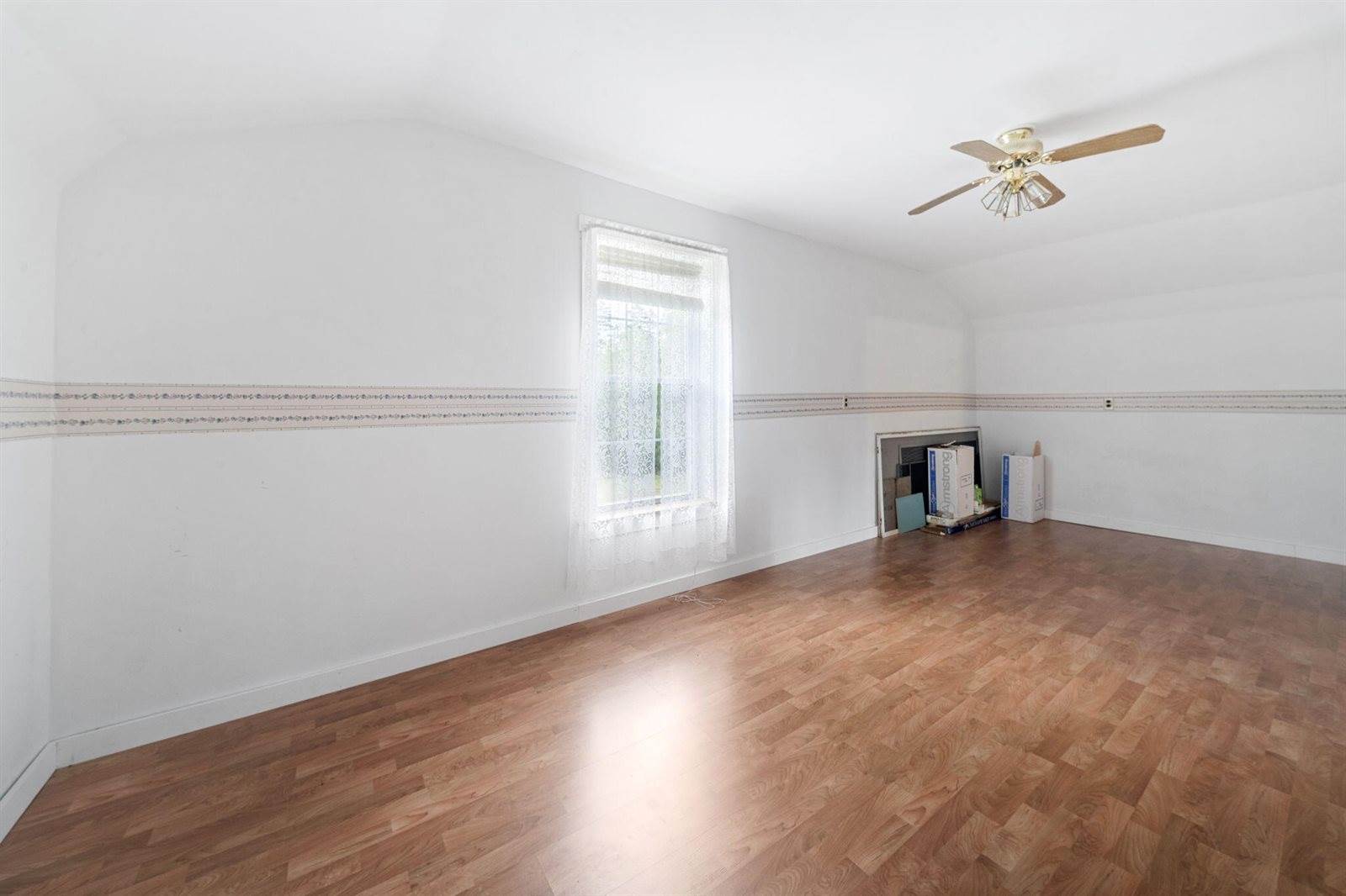 460 Airline Road, Clifton, ME 04428
