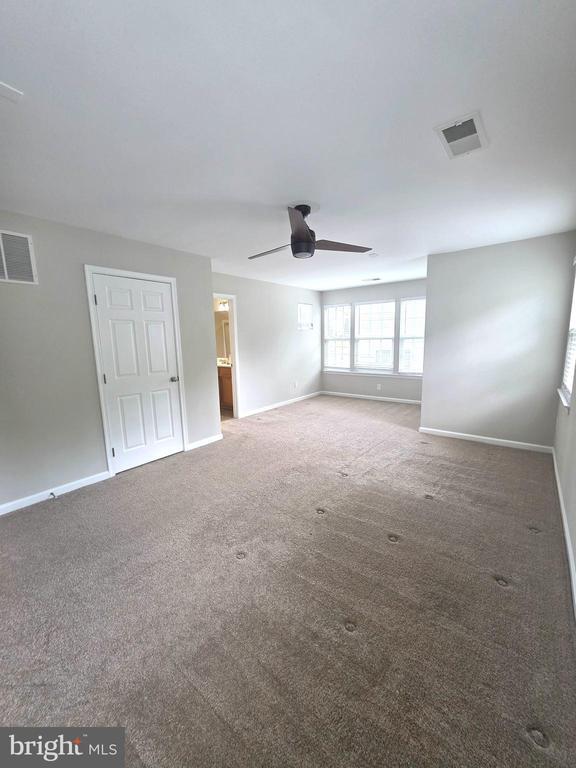 3329 Anne de Bourgh Drive, Triangle, VA 22172