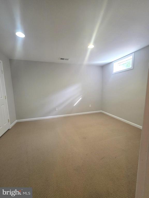 3329 Anne de Bourgh Drive, Triangle, VA 22172