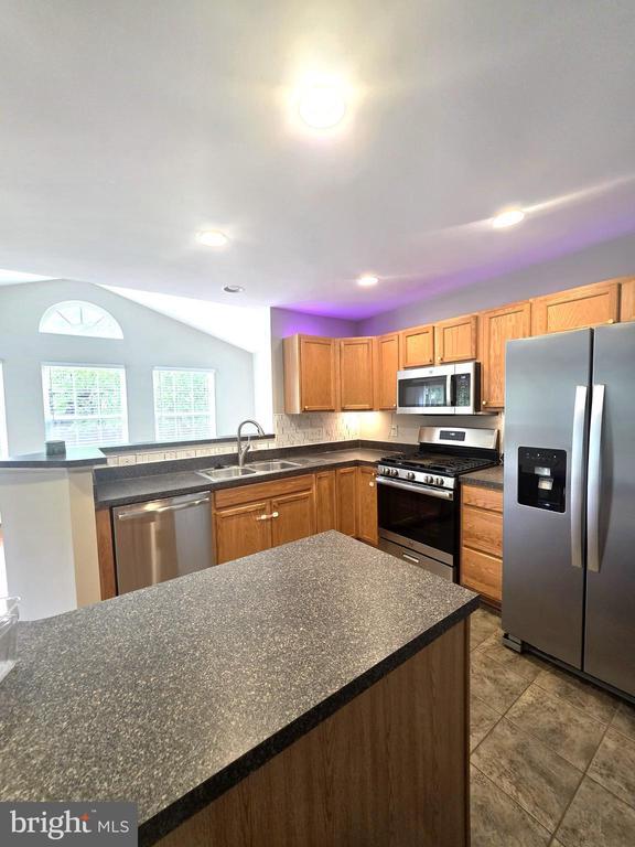 3329 Anne de Bourgh Drive, Triangle, VA 22172