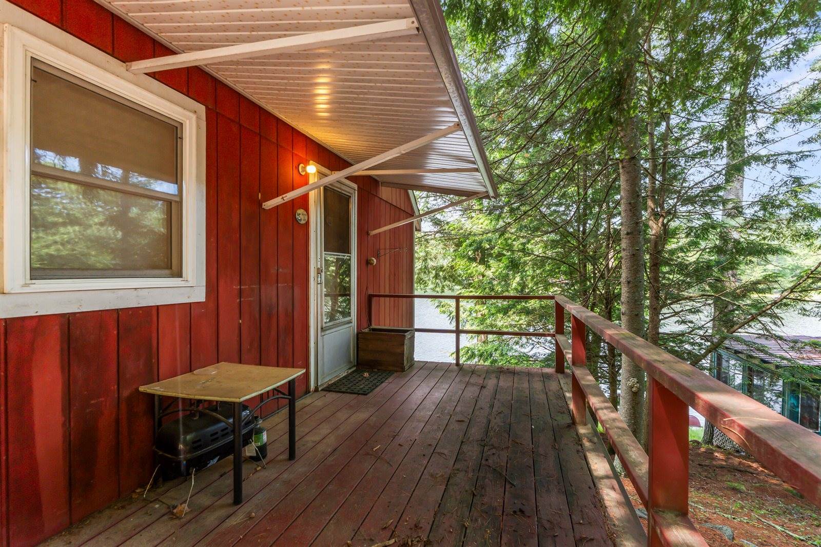 537 Sunflower Lane East, Sidney, ME 04330