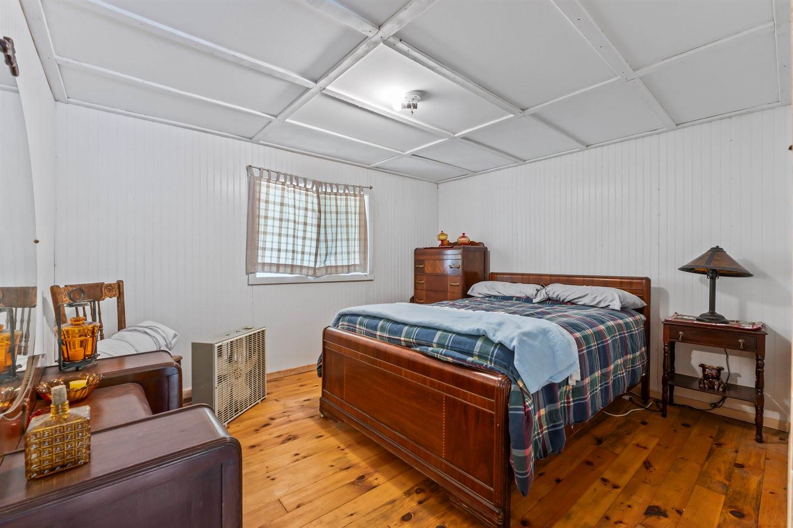 537 Sunflower Lane East, Sidney, ME 04330