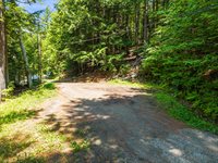 537 Sunflower Lane East, Sidney, ME 04330